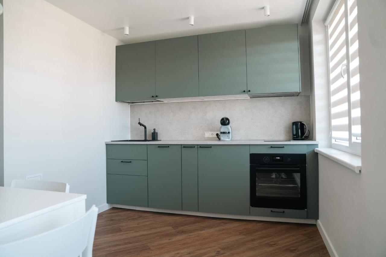 Grey Green Studio Apartment Birstonas Exterior photo